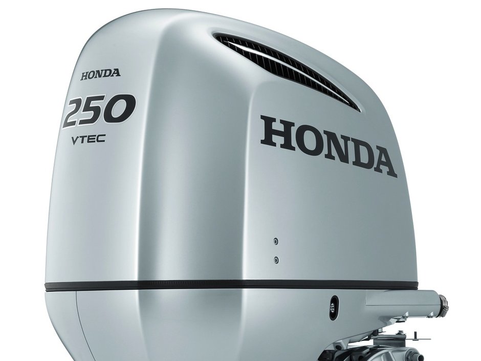Мотор хонда 250. Honda bf225. Хонда 250 лодочный мотор. Bf 250. Лодочный мотор honda 250.