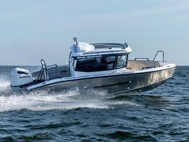 Silver Seahawk Cabin + Honda