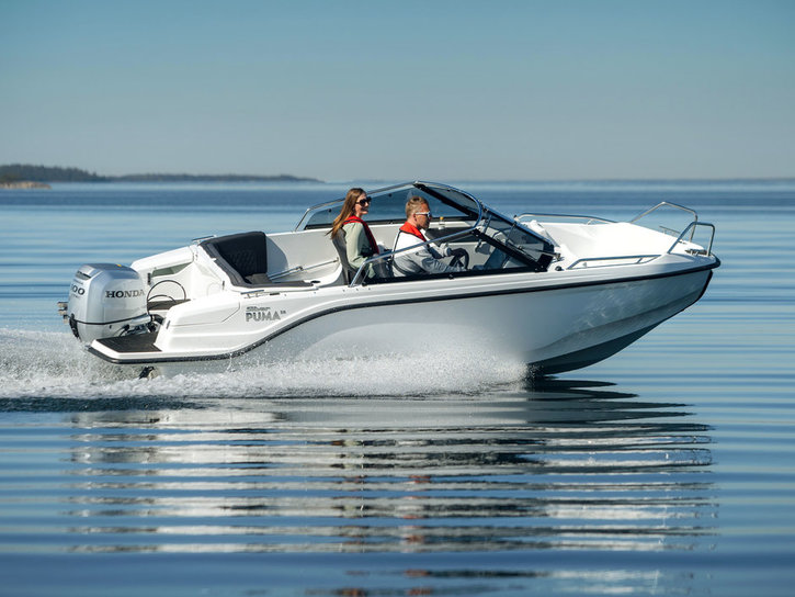 Silver-Puma-BR_YM22_JH_action-056