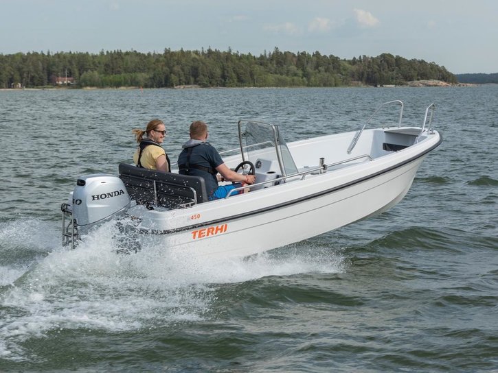 23YM-Terhi-450-C-Naantali-act-hr-01